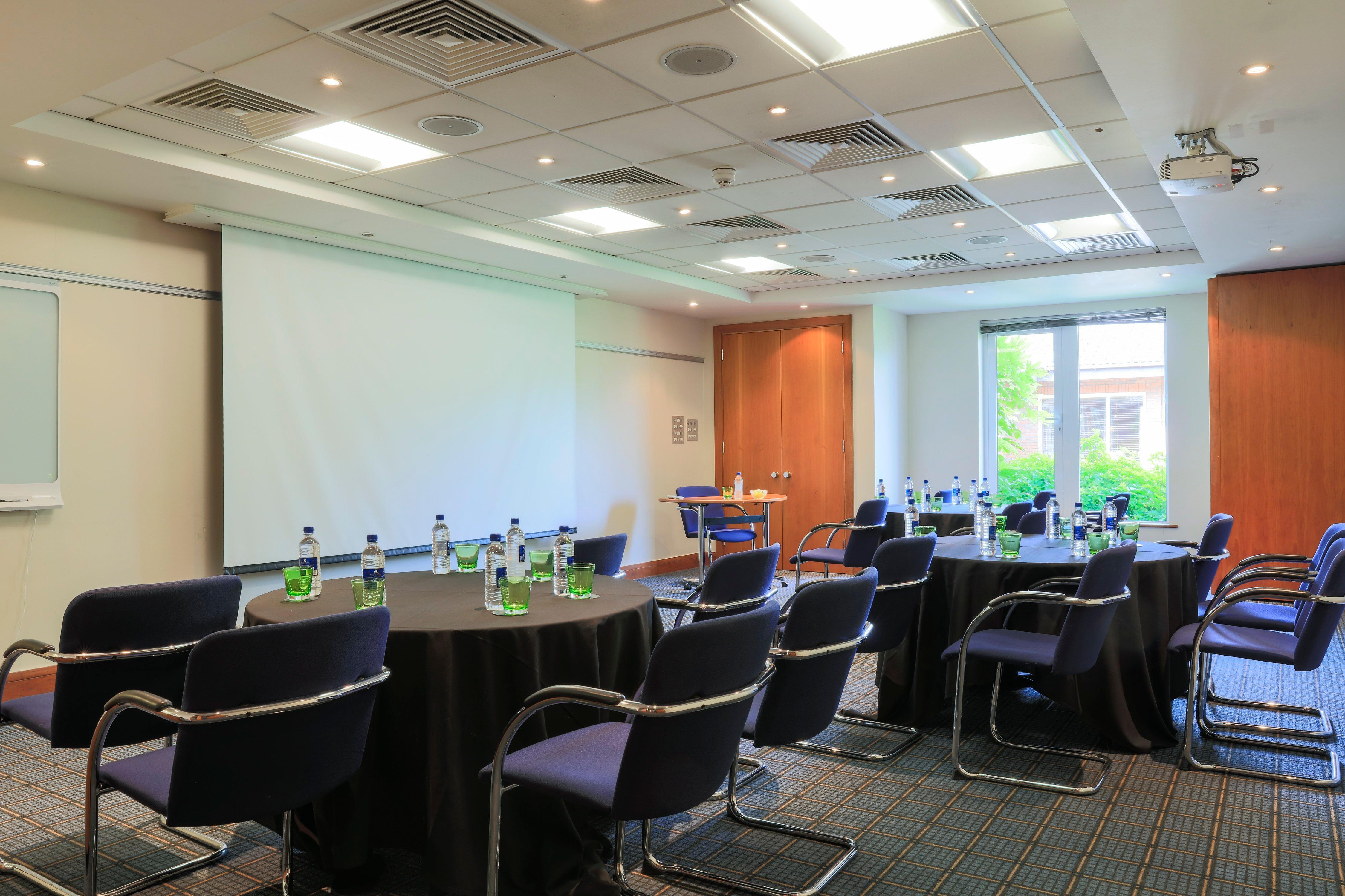 Hotel By Ihg Guildford