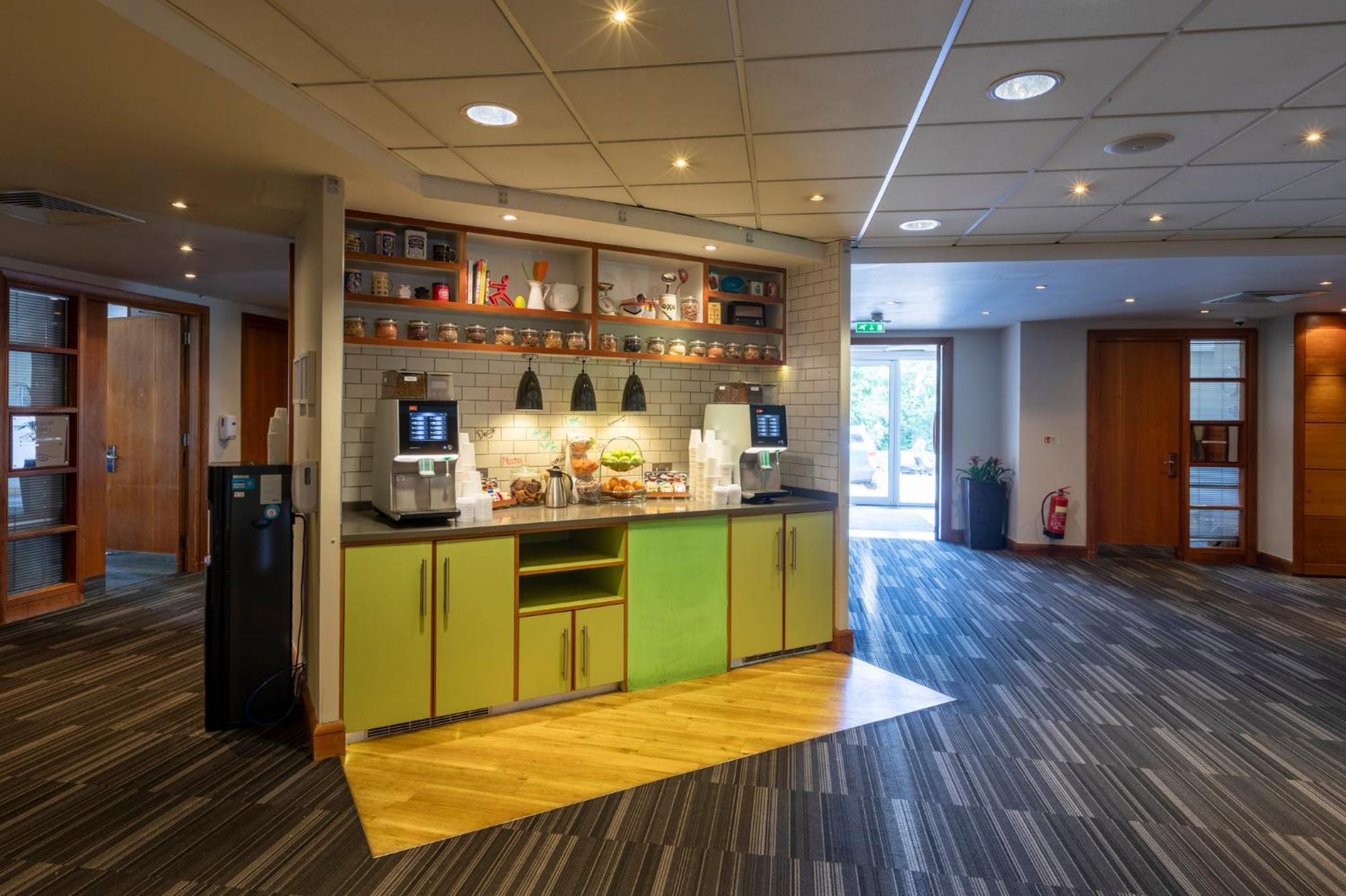 By Ihg 4* Guildford